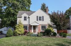 Embedded thumbnail for 310 Cromwell Drive