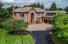 Embedded thumbnail for 15 Stonebridge Ln, Pittsford, NY 14534